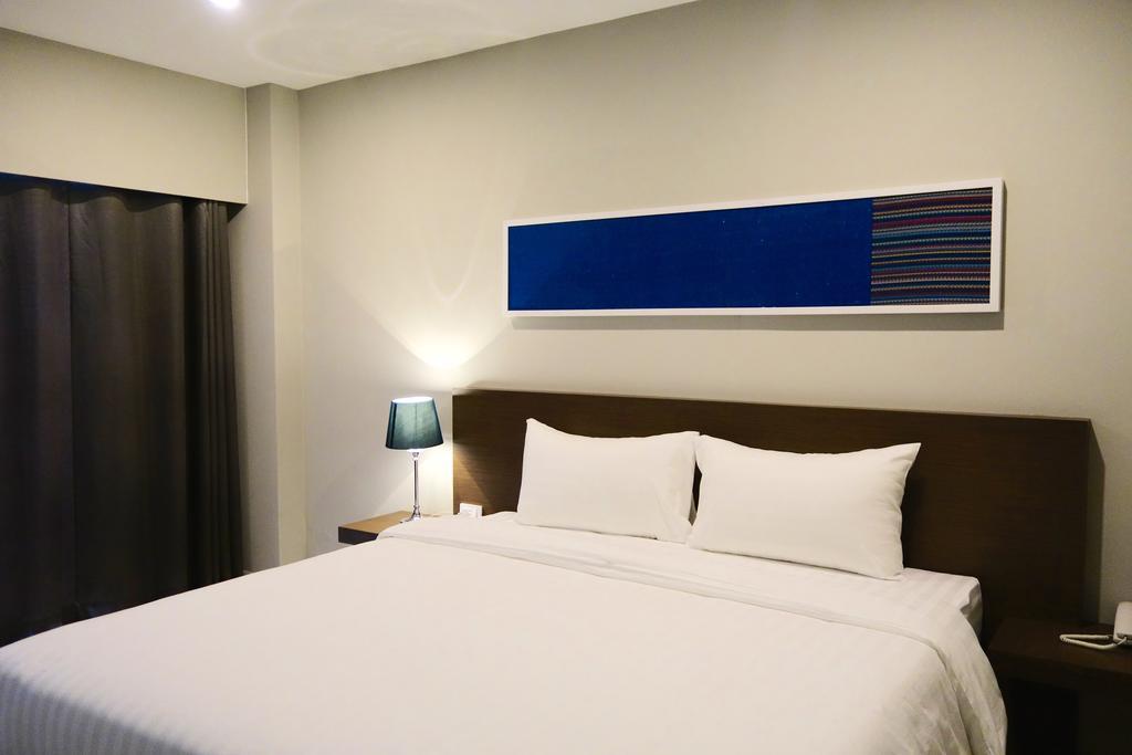 V Hotel Ubon Ratchathani Bagian luar foto
