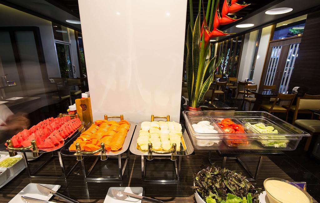 V Hotel Ubon Ratchathani Bagian luar foto